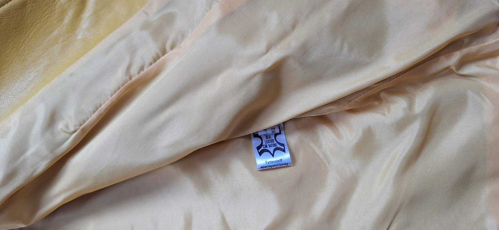 Kurteczka-marynarka skórzana