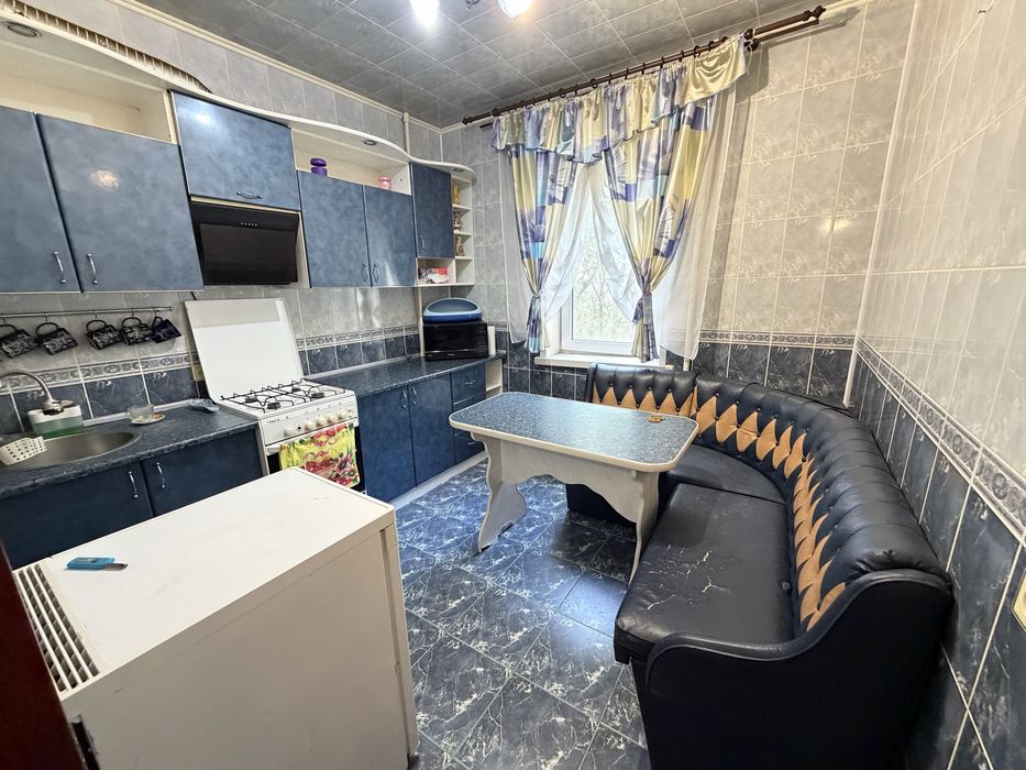 Продам 2к квартиру на Намиві