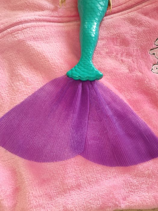 Оригінальна Барбі- русалочка.
2020 р Mattel Індонезія. Жодного дефекту