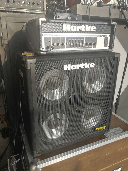 Coluna + cabeça Hartke + Case rígida