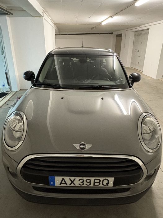 Mini Cooper 5 Portas 1.5 136cv