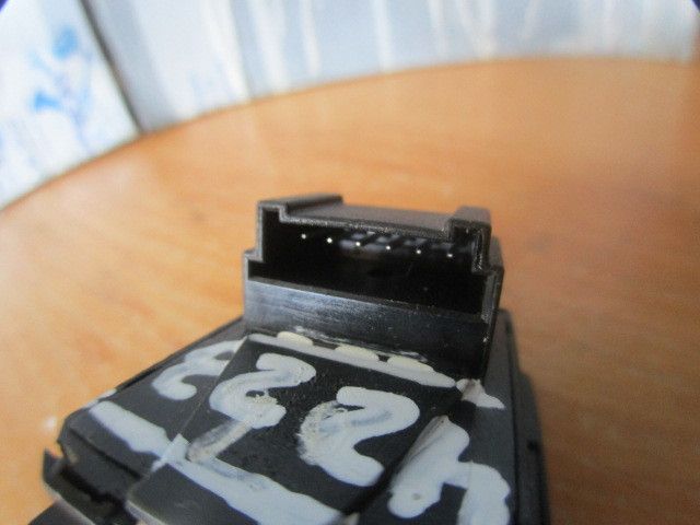 Botão / interruptor controlo tração VOLKSWAGEN Golf V (1K1)