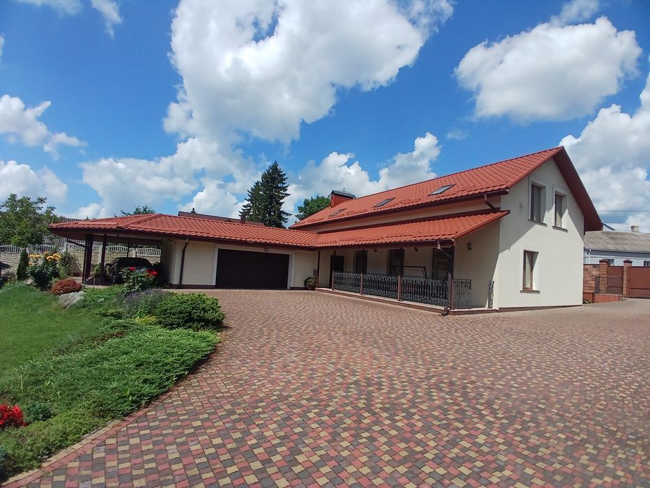 Продам будинок по вул. Теремнівській в м. Луцьк.