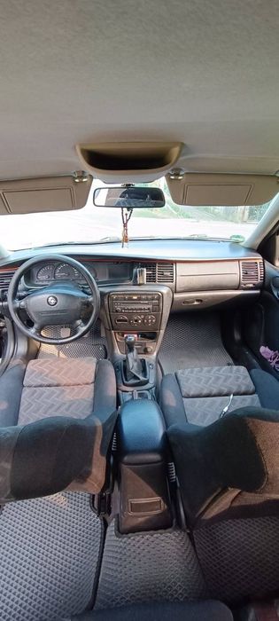 Opel vectra 1.8    2400$ + торг