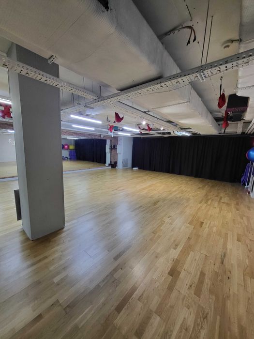 Київ, Оболонь вул. Героїв полку «Азов»