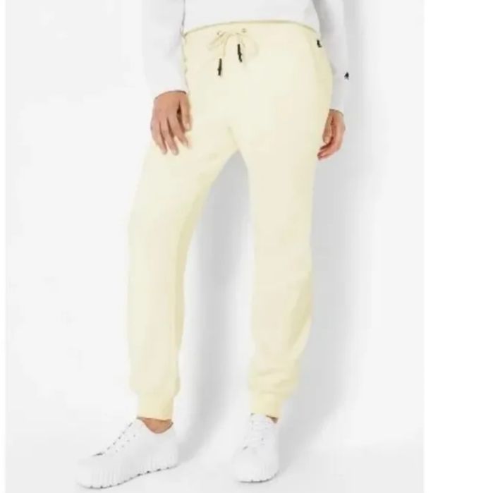 Нові спортивні жіночі штани на флісі