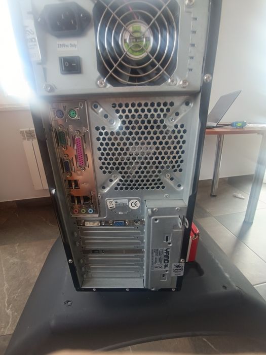 Komputer stacjpnarny YAMO ENGINE 726