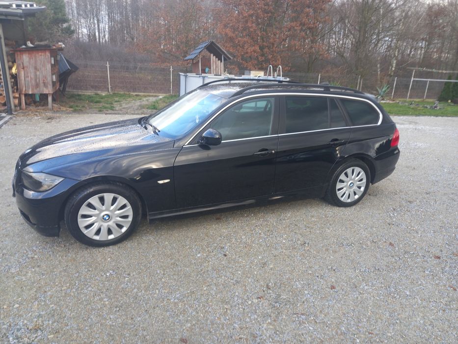 samochód osobowy bmw 3 2009