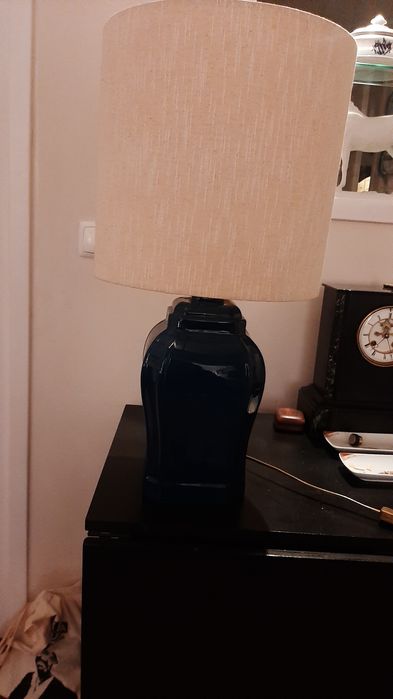 Candeeiro azul com abatjour