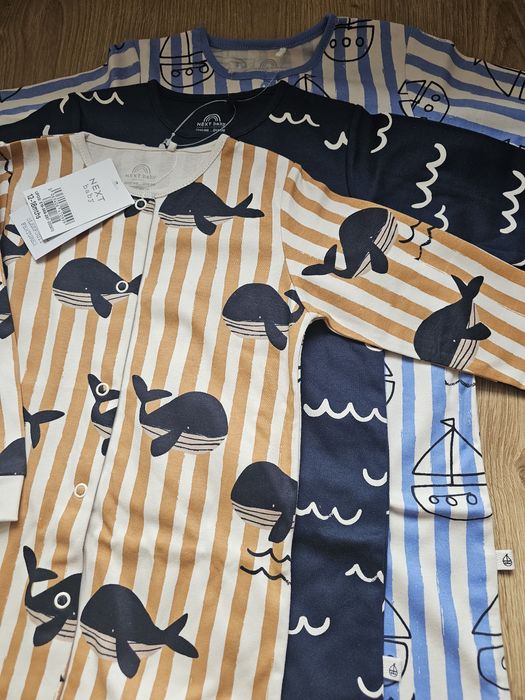 Zestaw pajacyków chłopięcych  3-pak Next  rozmiar 86 cm