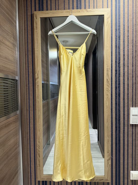 Сукня Zara сатинова