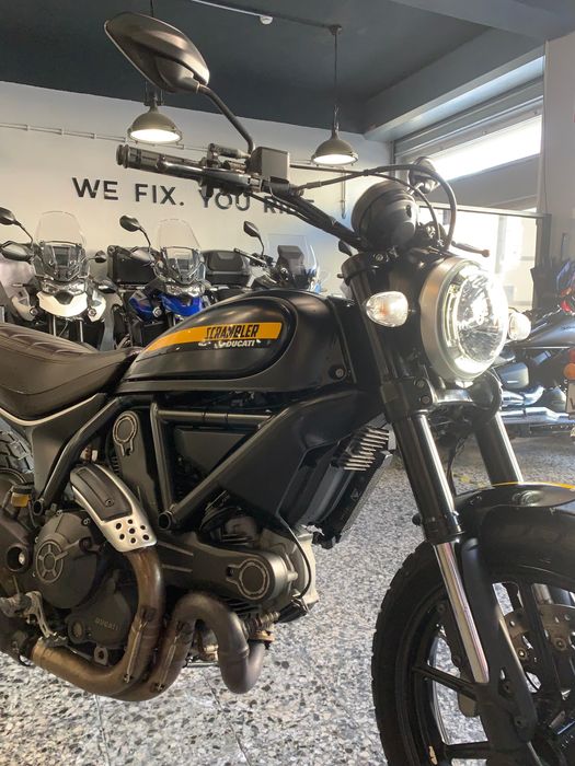 Ducati Scrambler 800 com apenas 3090 Kms