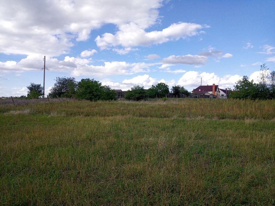 Продам 6 соток земли