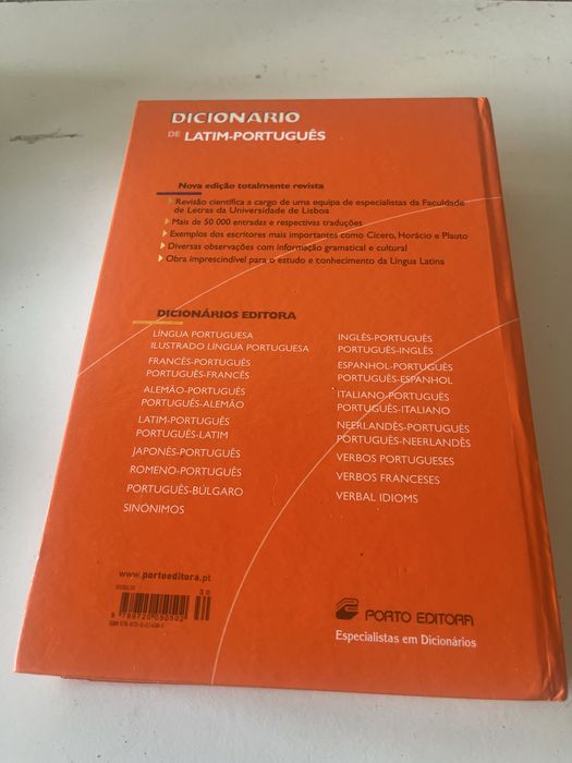Dicionário de Latim Português, 3a Edição, 2008