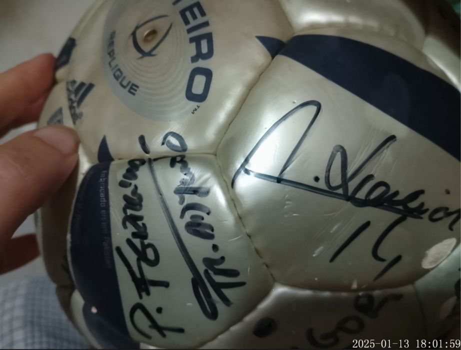 Bola Euro 2004 Assinada Adidas