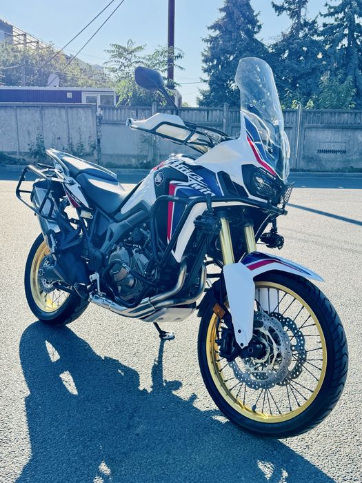 мотоцикл Honda Africa CRF1000 в оригіналі тільки з Японії