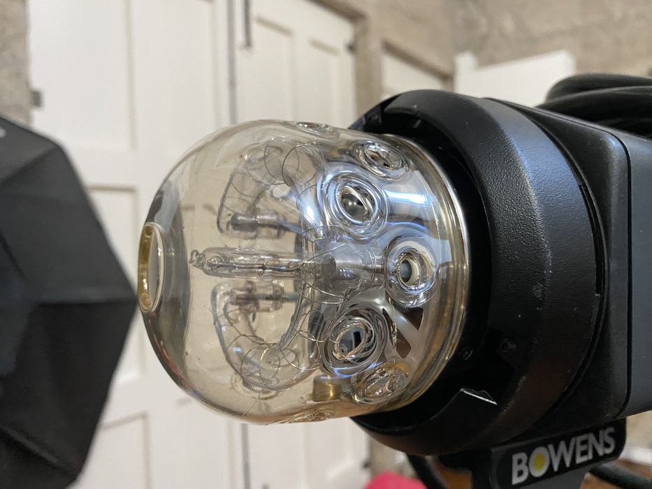 Flash de estudio BOWENS quadX-3000