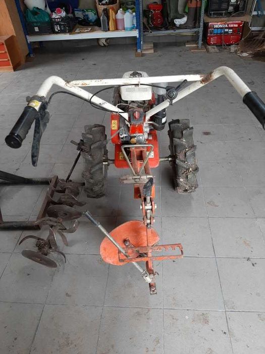 2014 Yanmar te600 baixa de preço.Muito leve e fácil de manobrar.