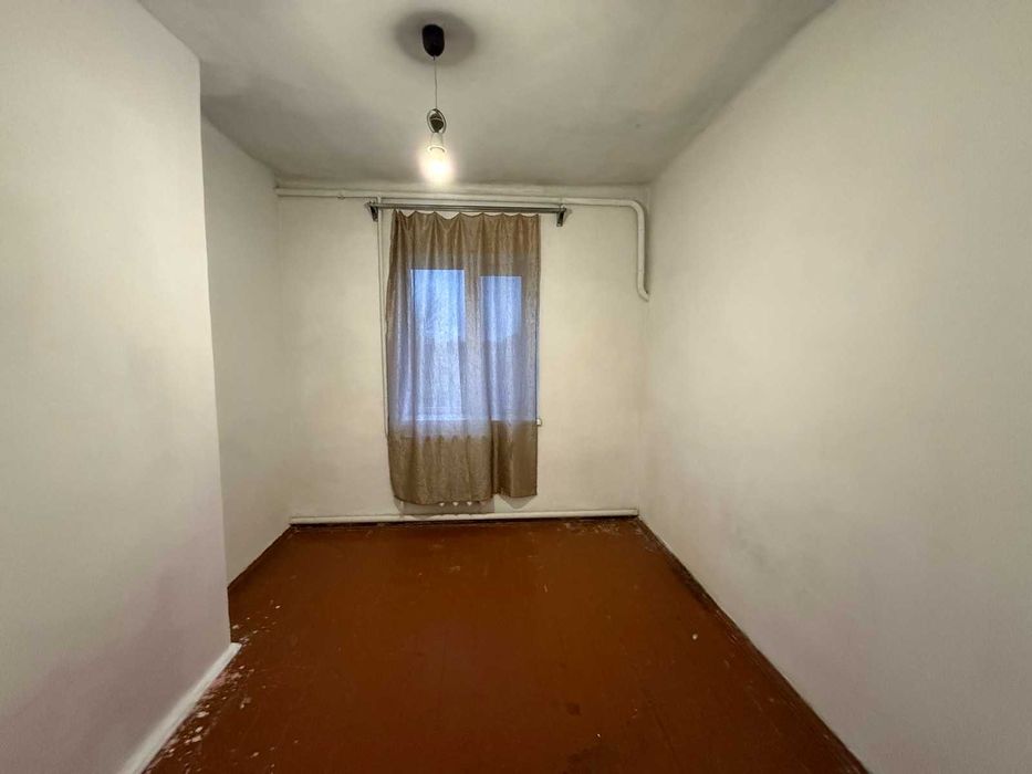 Продам будинок в районі школи Малодолинське