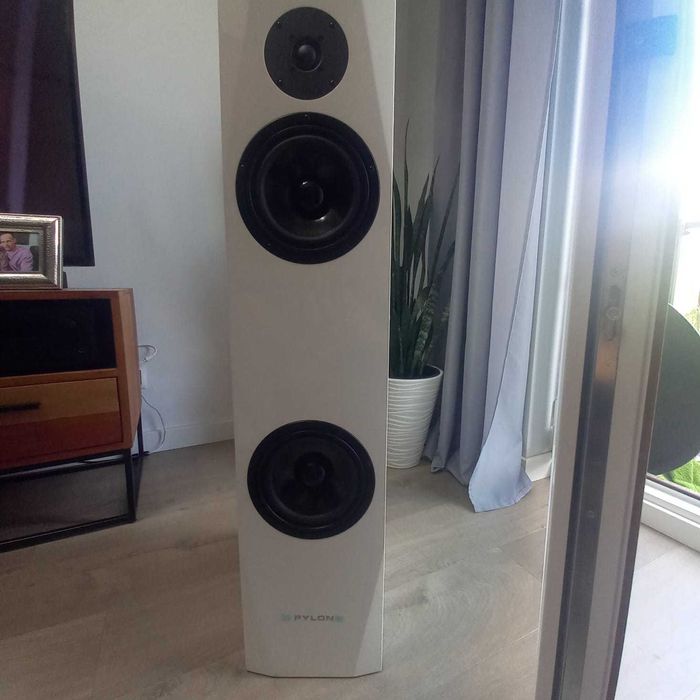 Kolumny pylon plus amplituner onkio