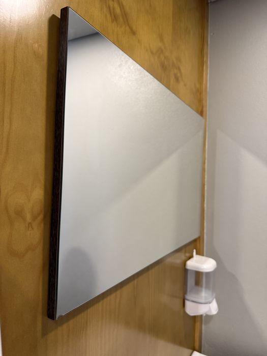 casa de banho (movéis/espelho e sanita)