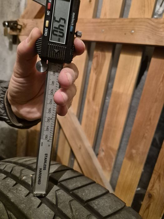 Bridgestone Dueler Sport HP - ponad 5 mm bieżnika