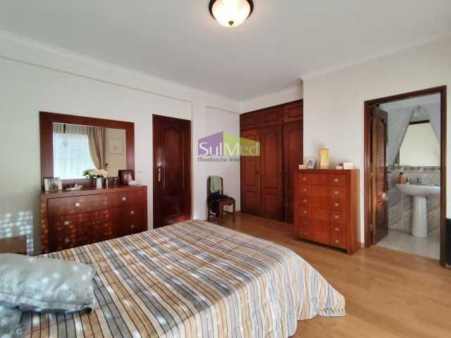 Moradia T3 em Pinhal Vidal, Corroios