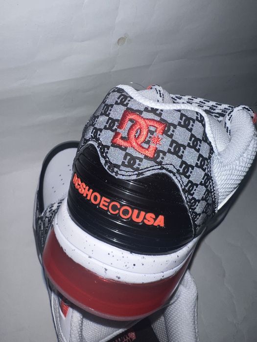 Кросівки DC shoes 42,5. 43, 44 Versatile кроссовки