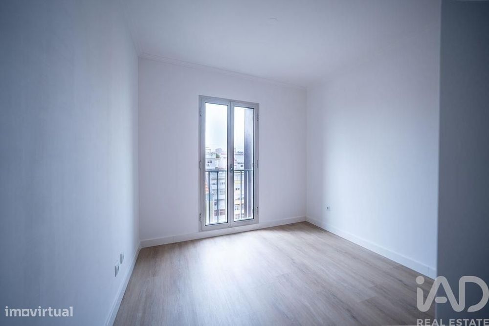 Apartamento T2 em Marvila de 84 m2