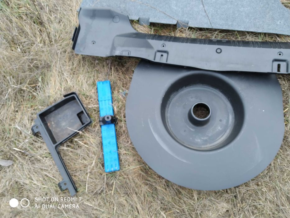 BMW E46 е38 e39 e60 e65 f10 e70 обшивки багажника