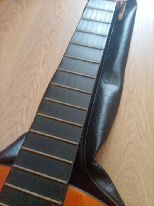Guitarra Clássica c/estojo de transporte + afinador