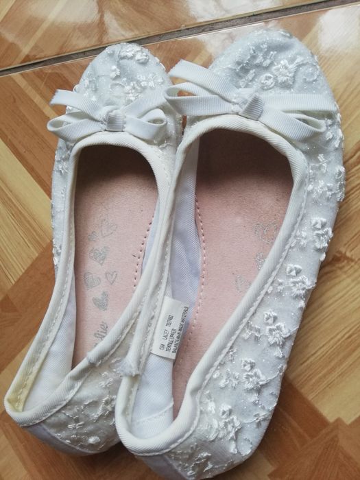 Sprzedam buty dla dziewczynki