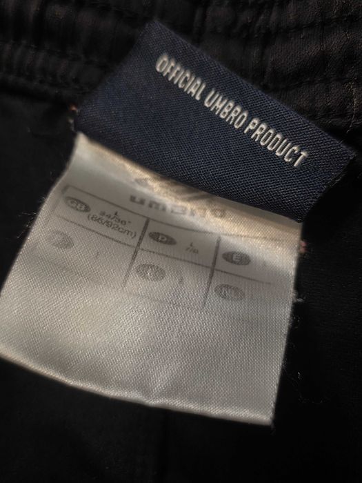 Umbro spodenki męskie L czarne sportowe monogram