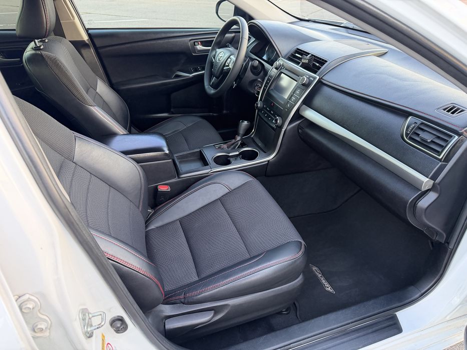 Toyota Camry 2017