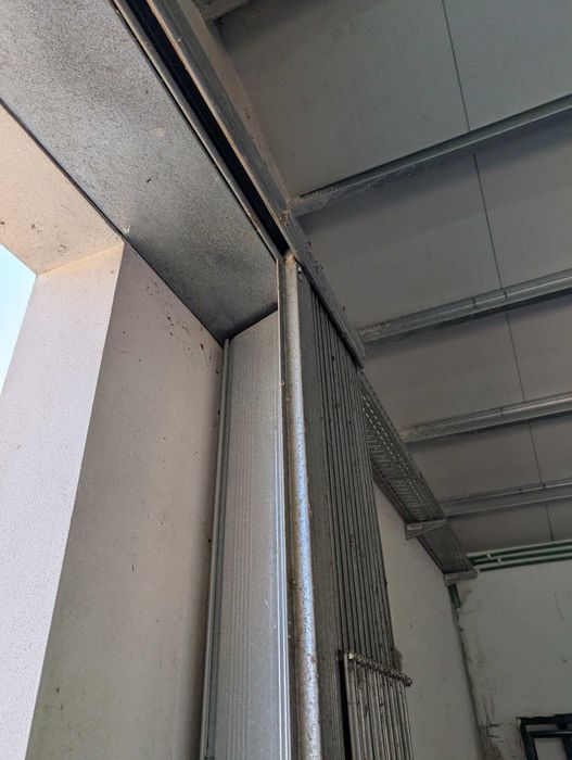 Portão em fole Garagem usado 4,28 x 2,85m