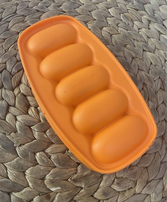 Tupperware para omeletes e sushi