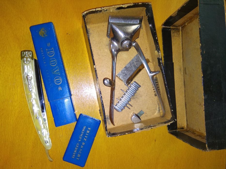 Solingen! Бритва, машинка для стрижки и плечики.