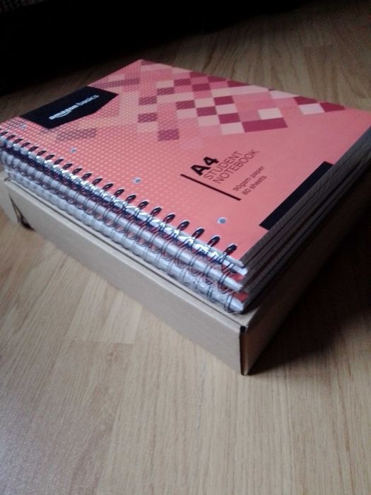 Cadernos A4, pack 5, quadriculado