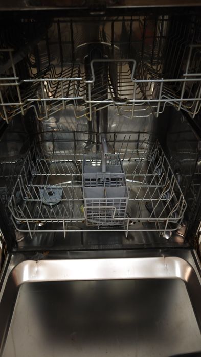 Desocupar! Maquina de lavar a loiça Teka LP2 700