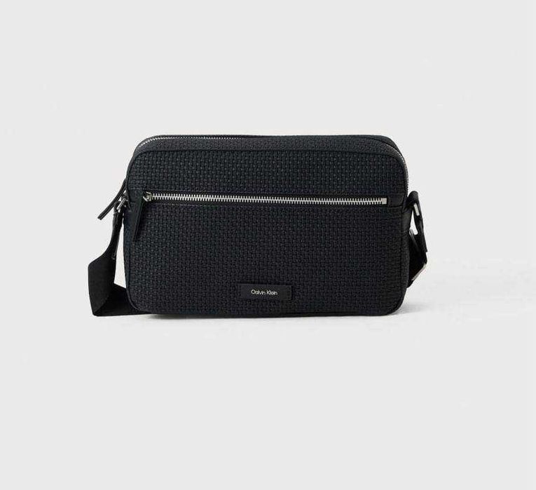 100% ОРИГІНАЛ Calvin Klein embossed crossbody сумка через плече чоловіча кросбоді чорна нова колекція 2026 LV04D3209G в наявності