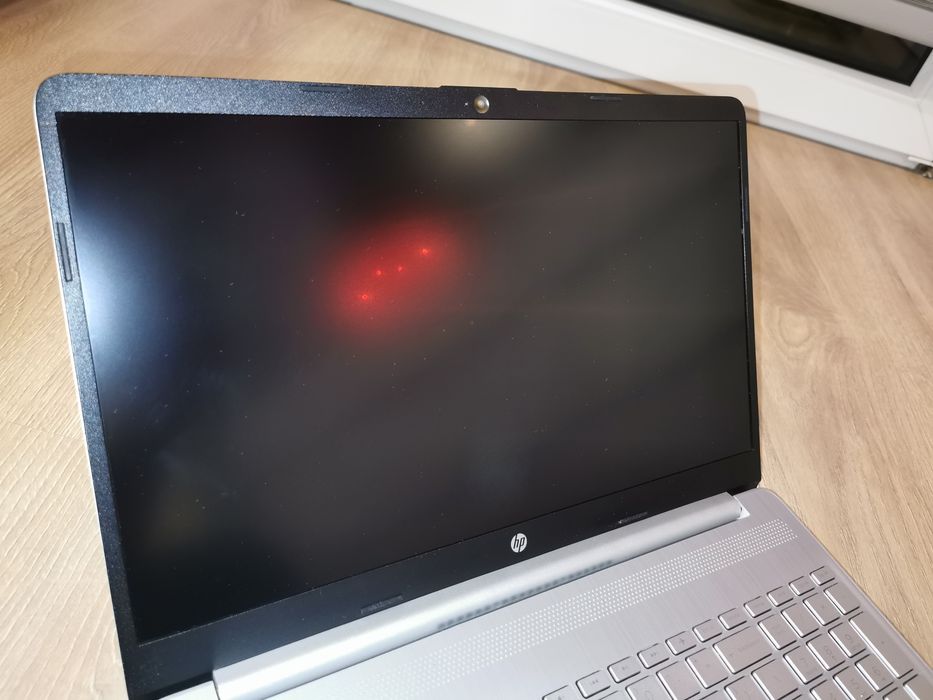 Laptop HP 15s-fq0930nw Celeron N4020/8GB/256SSD/15,6"FHD/Win11 + Torba