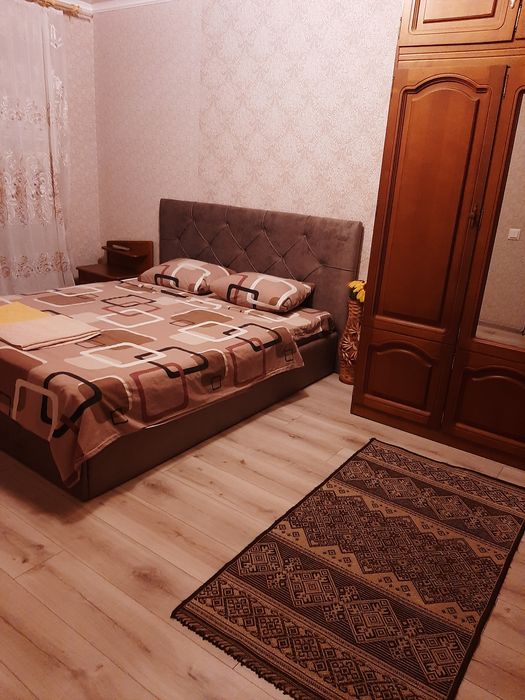 Подобово квартира з ремонтом від власника в м.Коростень Житомирської