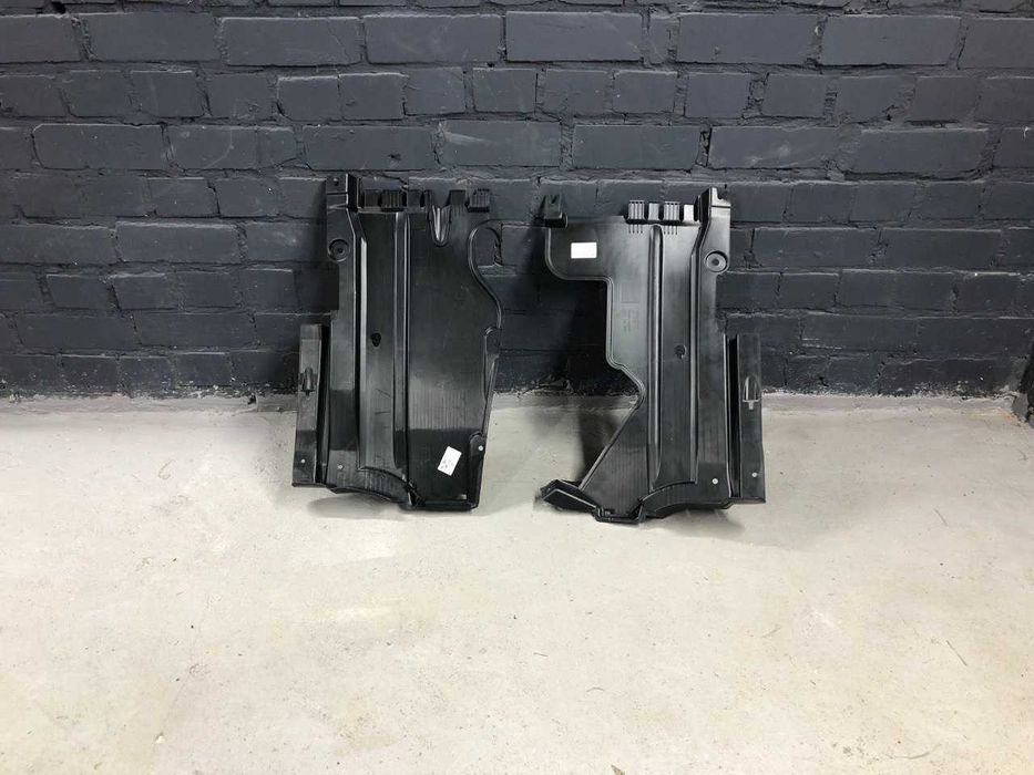 Защита днища на пороги Audi A4 B8 8K0 задние 8K0825215J 8K0825216J