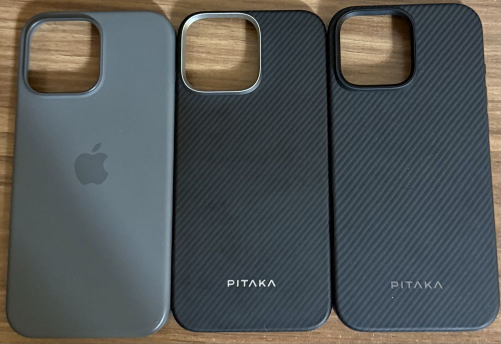 Продам чехли на IPhone 16 Pro Max