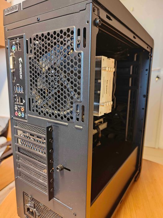 Komputer stacjonarny RTX 3060 Ryzen 5 Windows 11 Pro