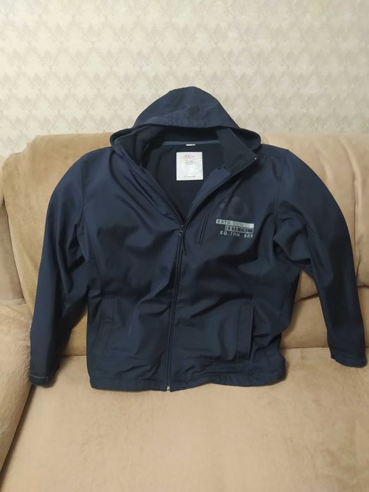 Продам мужские куртки , ветровки