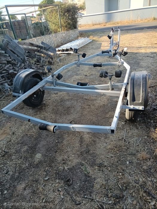 Atrelado para barcos até 5m sem documentos