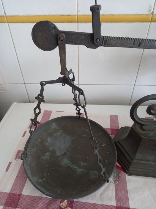 Balança Antiga de Farmácia.