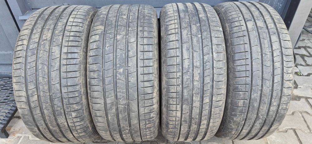 різноширокі  R20 Pirelli PZero PZ4  275 45 + 305 40 (24 рік, супер стан)