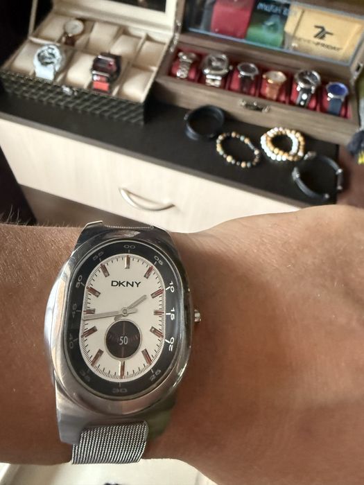 Часы DKNY 300402